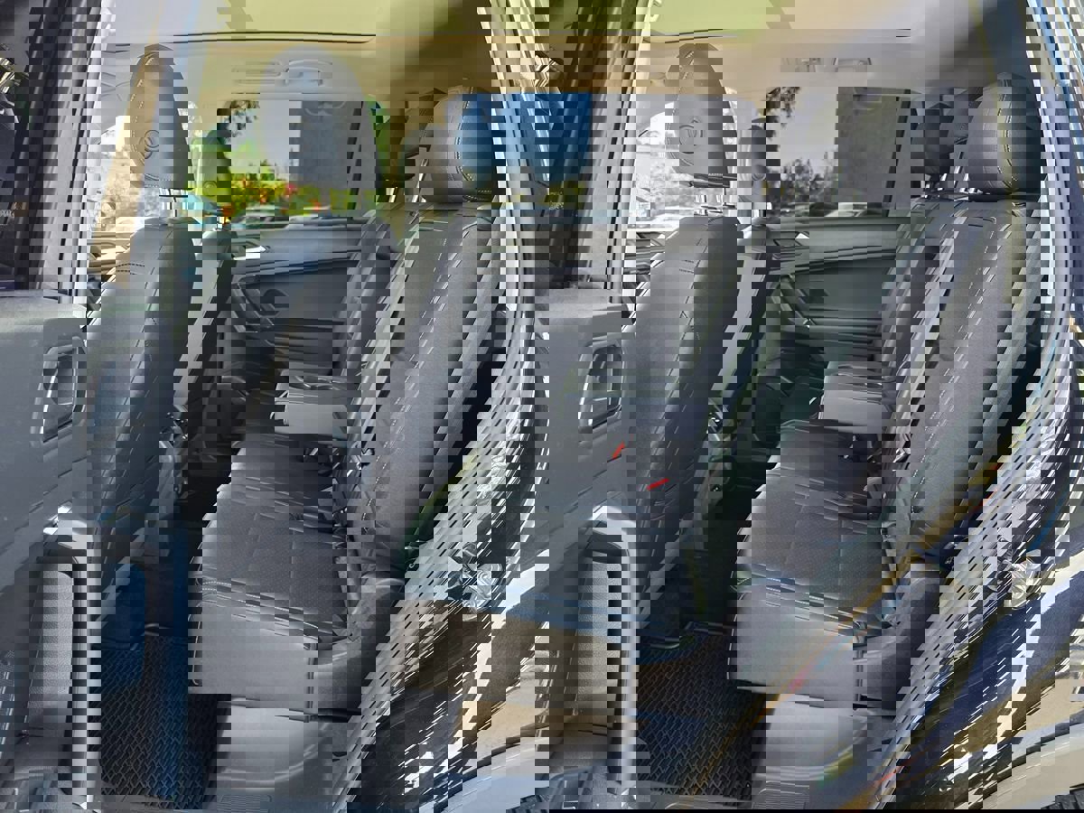 Used 2020 Volkswagen Tiguan SE w/ Panoramic Sunroof Package image 19