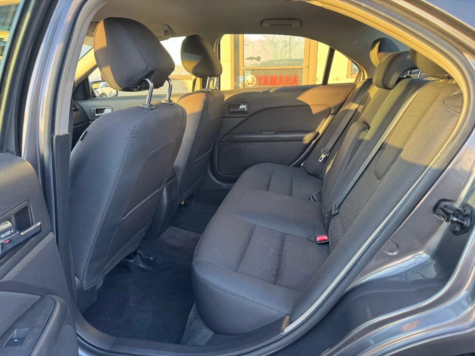 Used 2012 Ford Fusion SE FWD image 9