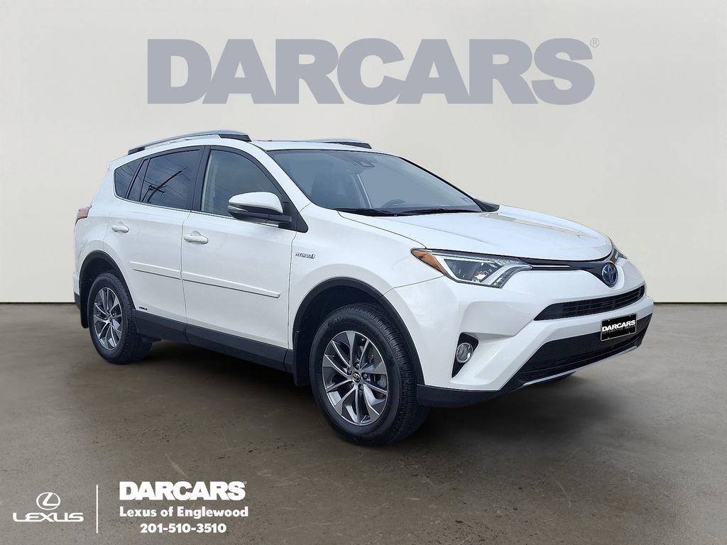 Used 2017 Toyota RAV4 XLE w/ All Weather Liner Package