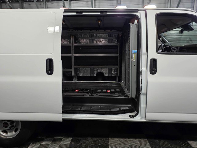 Used 2021 GMC Savana 2500 w/ Driver Convenience Package image 14