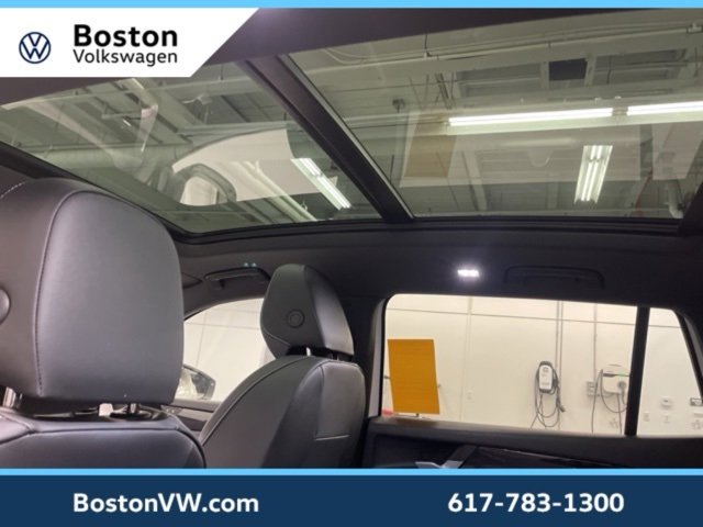 New 2026 Volkswagen Tiguan SE R-Line image 26