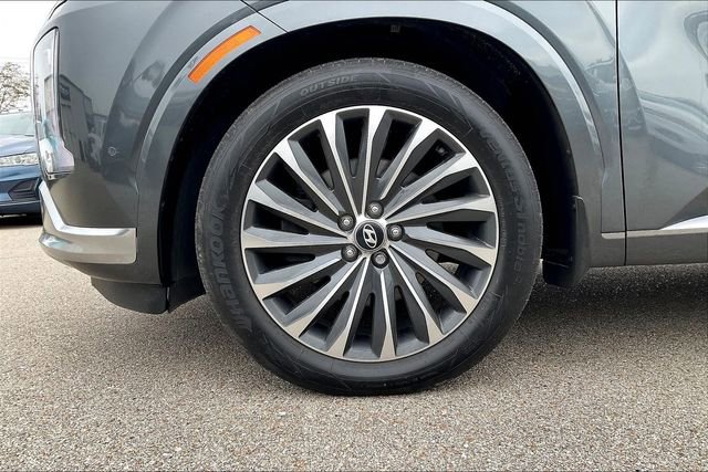 Used 2023 Hyundai Palisade Calligraphy w/ Cargo Package image 4