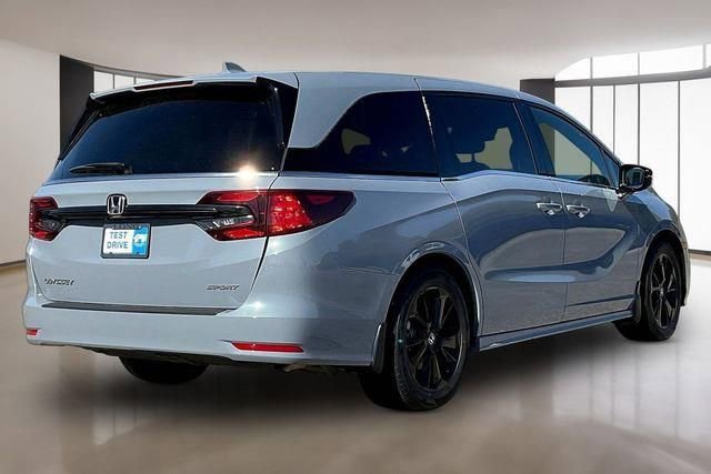Used 2024 Honda Odyssey Sport image 6