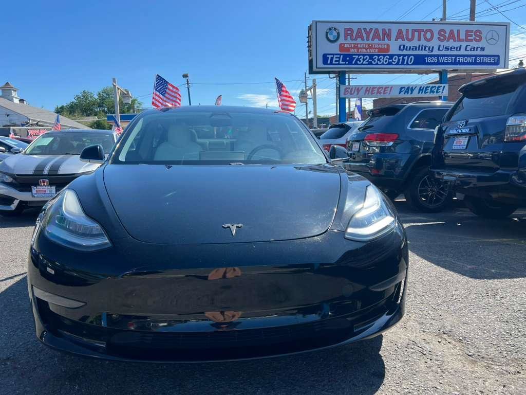 Used 2019 Tesla Model 3 Standard Range Plus RWD image 3