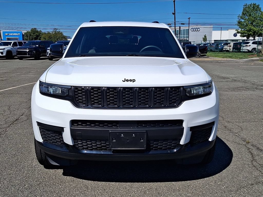 Used 2023 Jeep Grand Cherokee L Laredo AWD/4WD image 5
