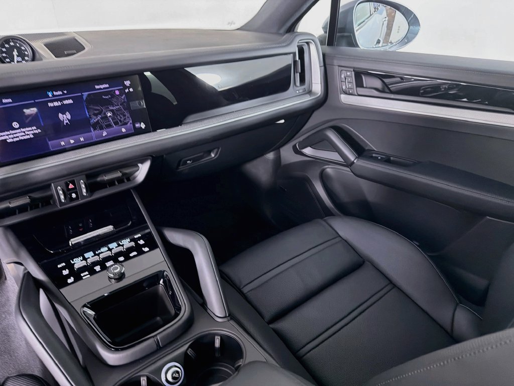 New 2026 Porsche Cayenne S AWD/4WD image 26