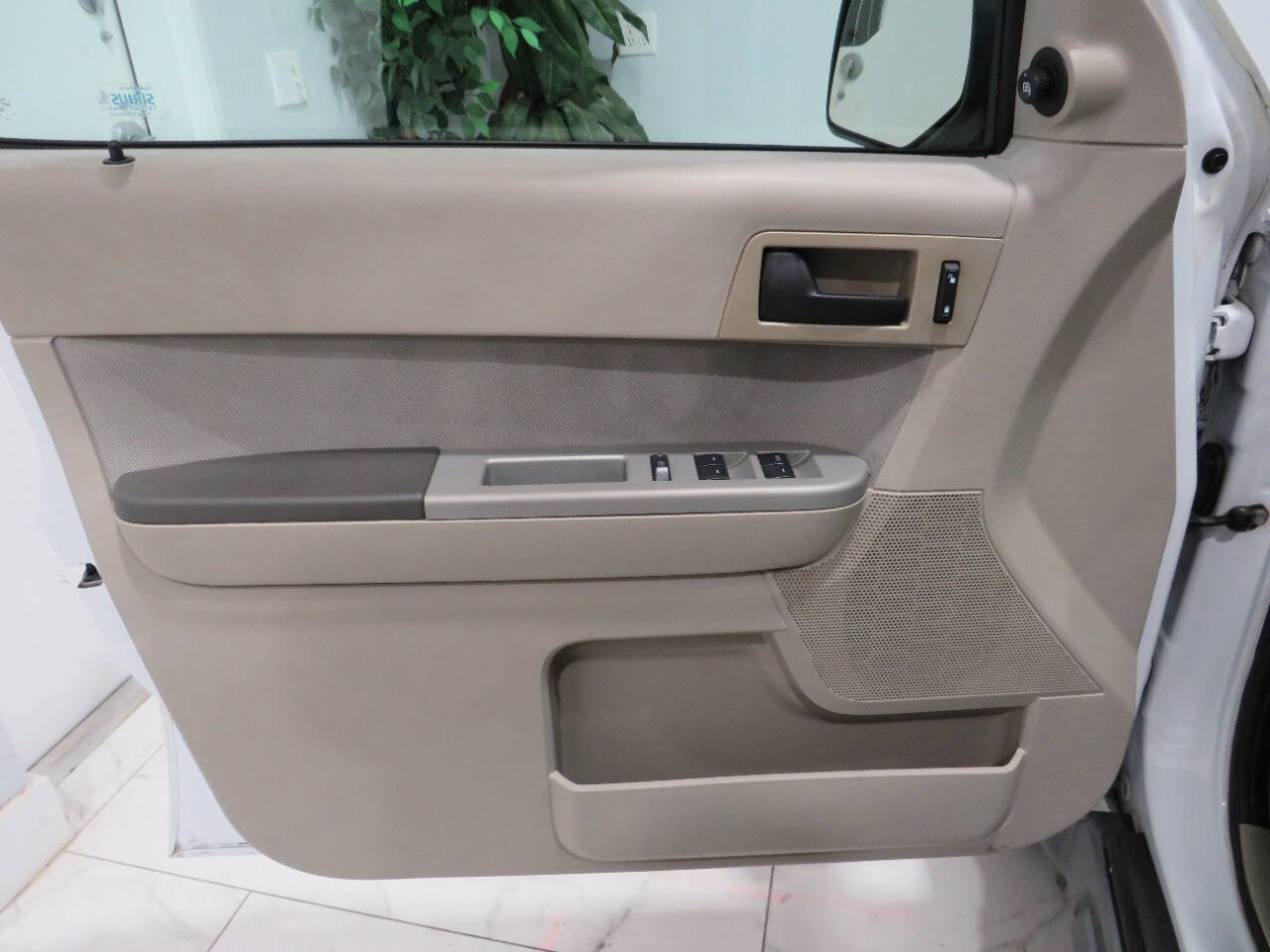 Used 2012 Ford Escape XLT image 17