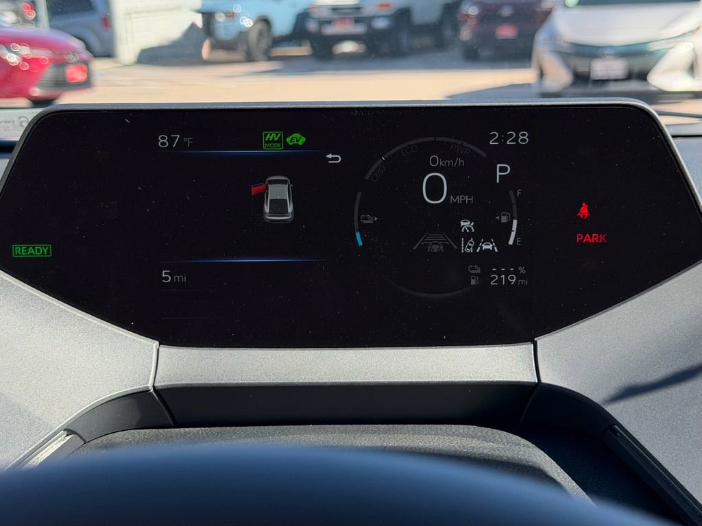 New 2026 Toyota Prius Plug-In Hybrid FWD image 18