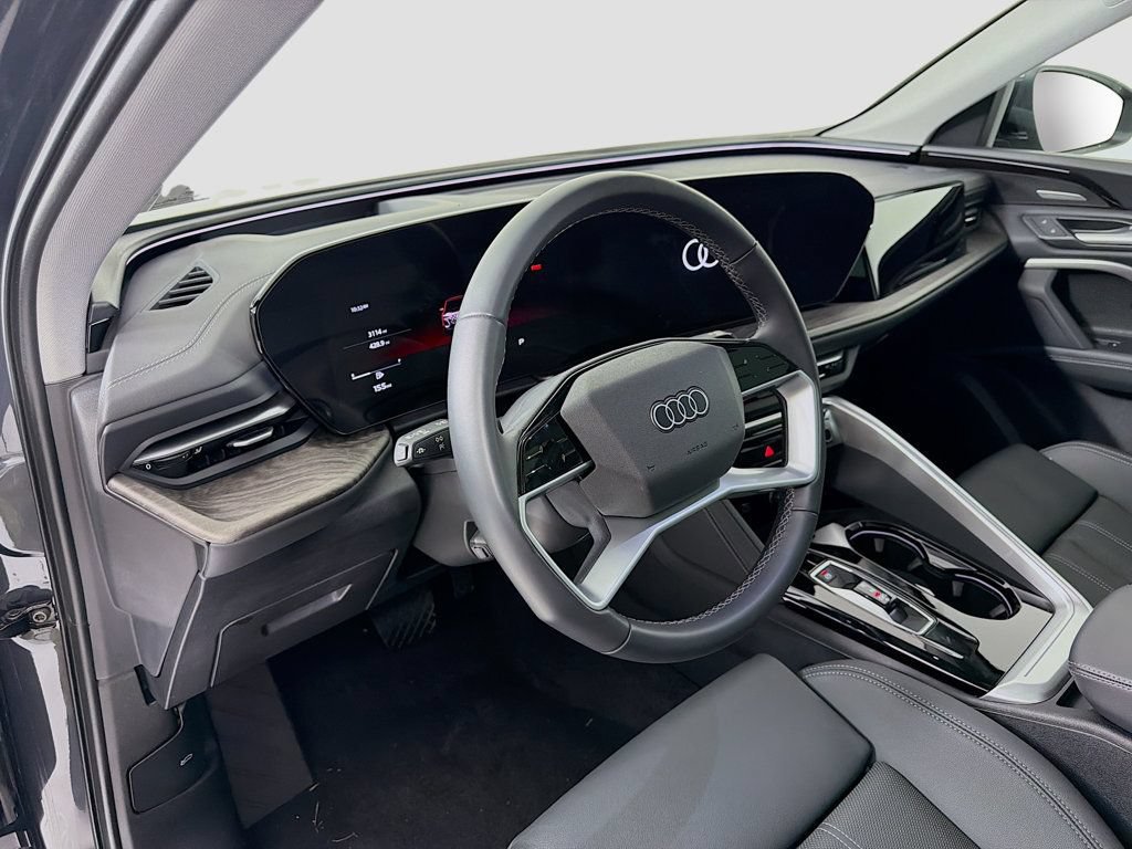 Certified 2025 Audi Q5 Premium Plus w/ Premium Plus AWD/4WD image 9