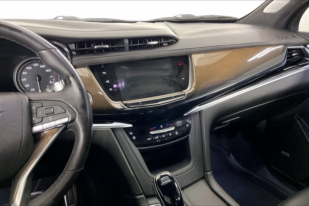 Used 2024 Cadillac XT6 Sport w/ Platinum Package AWD/4WD image 8