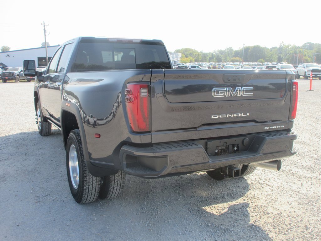 New 2026 GMC Sierra 3500 Denali Ultimate image 9