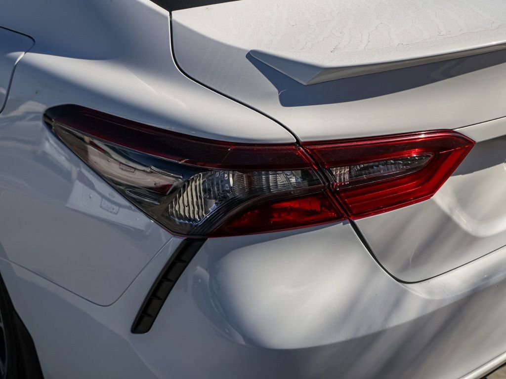 Used 2023 Toyota Camry SE image 7