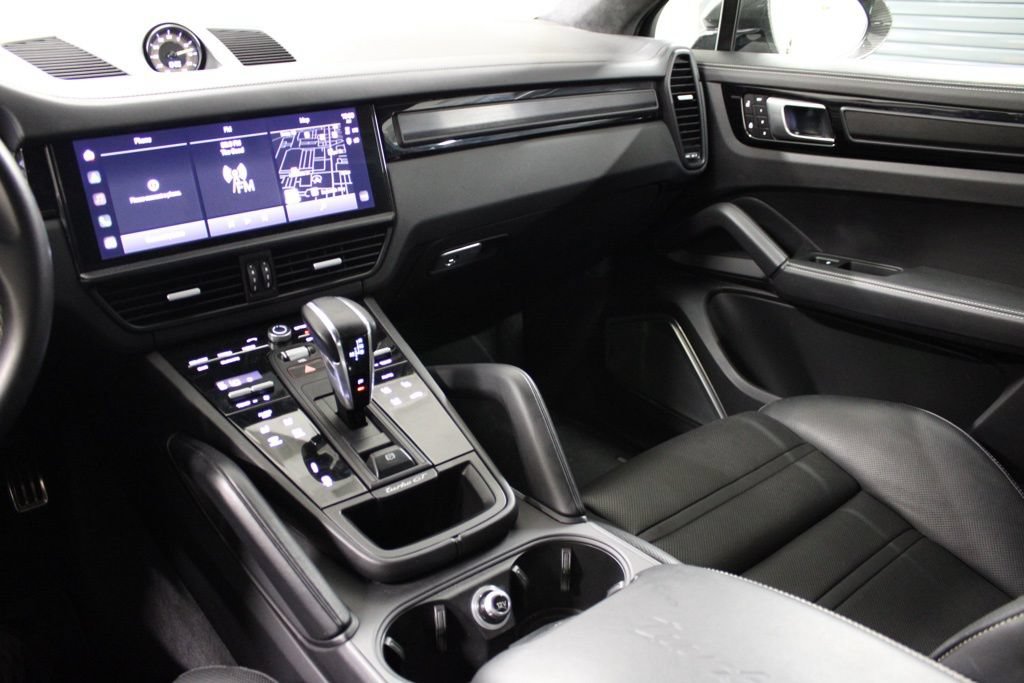 Certified 2023 Porsche Cayenne Turbo GT AWD/4WD image 26