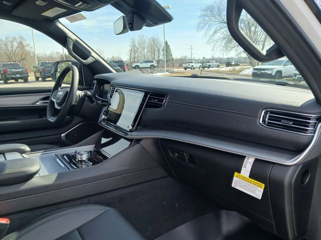 New 2026 Jeep Grand Wagoneer 4WD w/ Premium Group I image 38