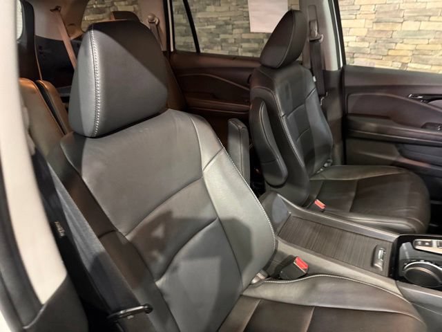 Used 2021 Honda Pilot Touring image 32