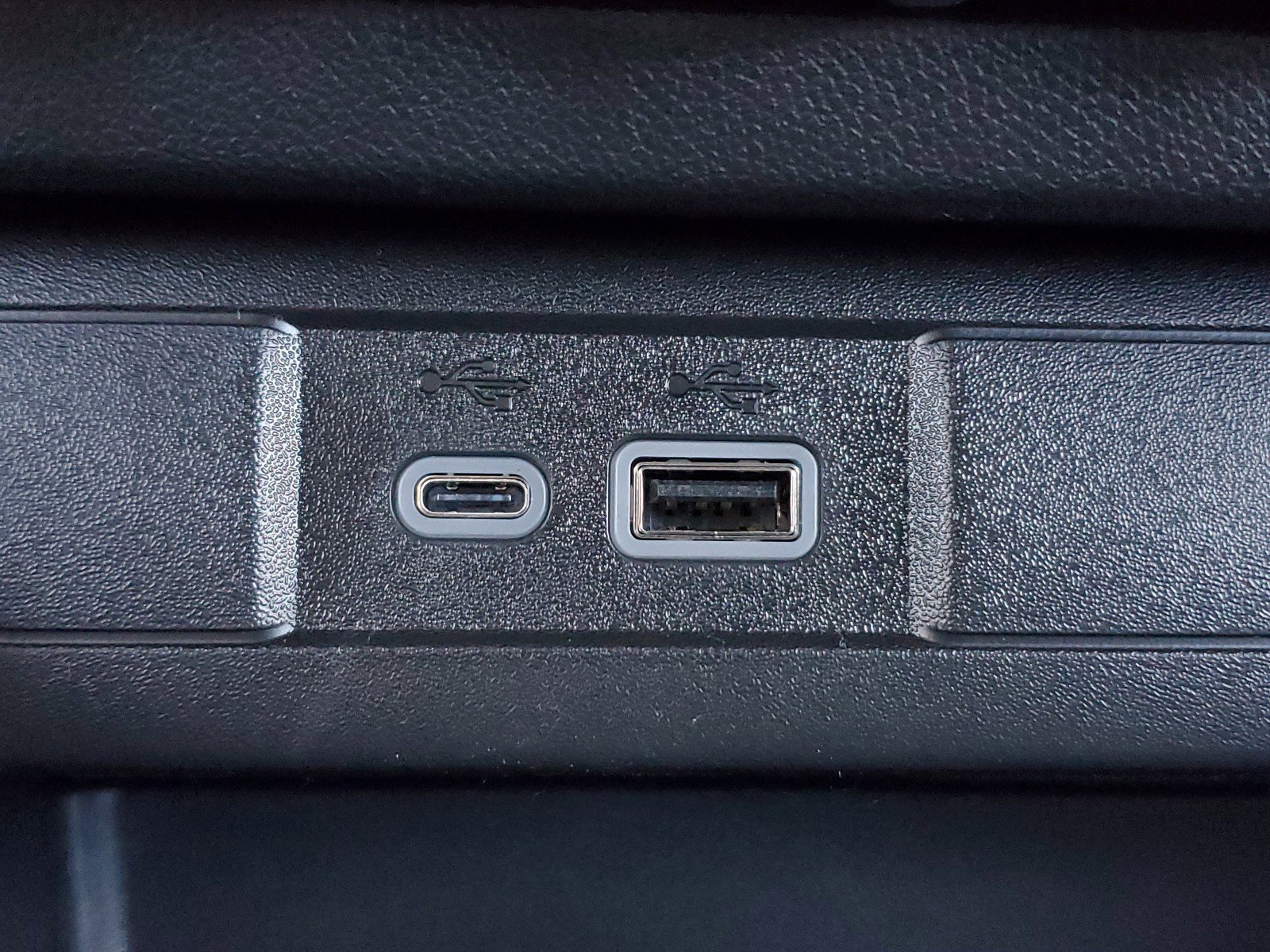 New 2025 GMC Canyon Elevation image 30