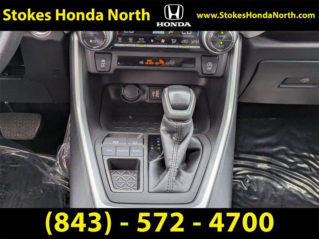 Used 2024 Toyota RAV4 XLE image 19