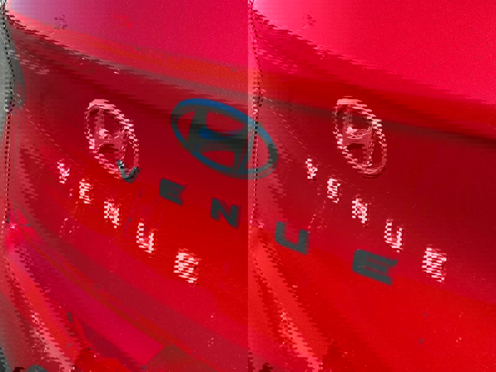 Used 2022 Hyundai Venue SEL image 29