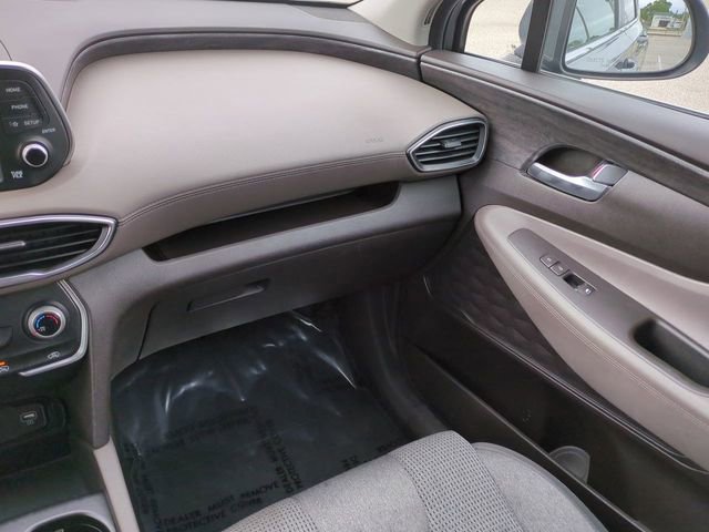 Used 2019 Hyundai Santa Fe SE image 17