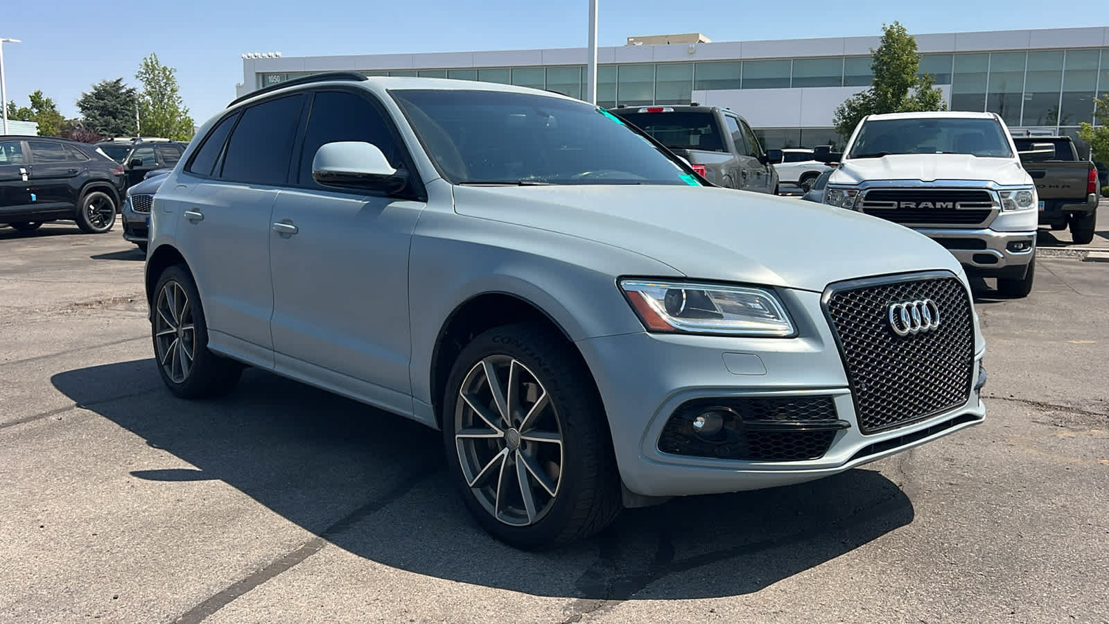 Used 2017 Audi Q5 3.0T Premium Plus w/ Technology Package AWD/4WD image 3