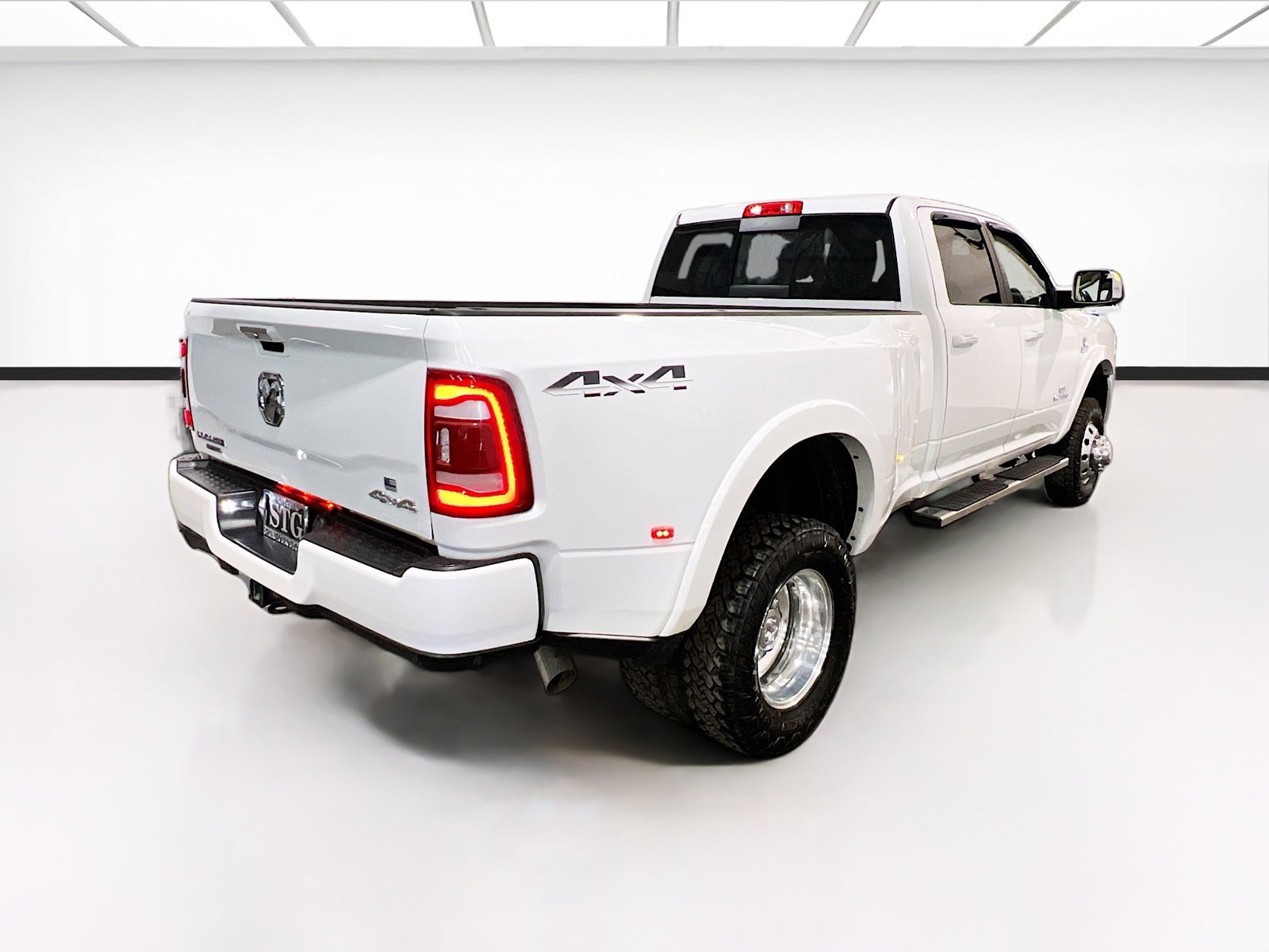 Used 2022 RAM 3500 Laramie image 4