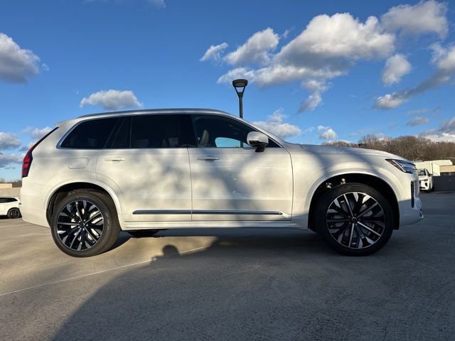 New 2026 Volvo XC90 B6 Plus w/ Protection Package Premier image 8