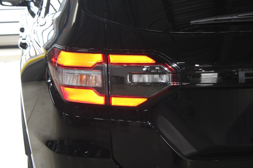 New 2026 Honda Pilot Black Edition image 10