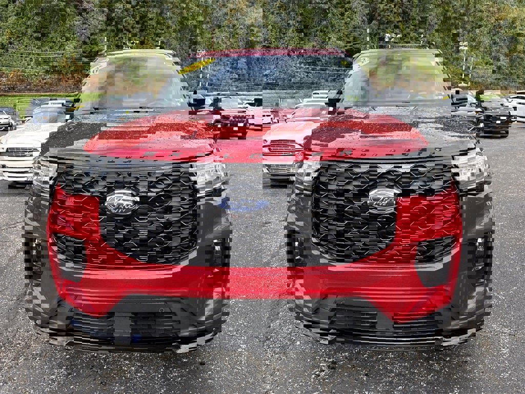 Used 2025 Ford Explorer ST-Line w/ Premium Package image 11