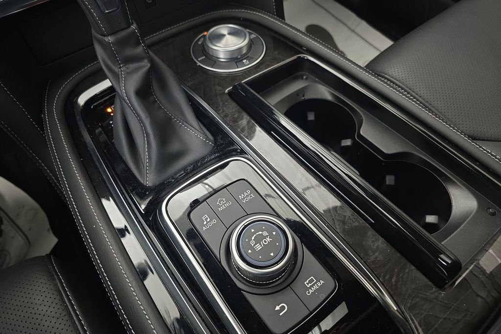 Used 2024 INFINITI QX80 Sensory image 21