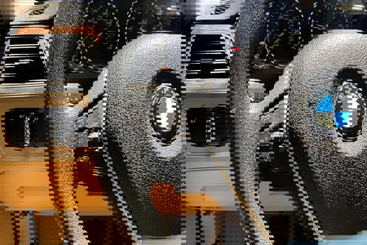 Used 2015 BMW 328i Sedan image 18