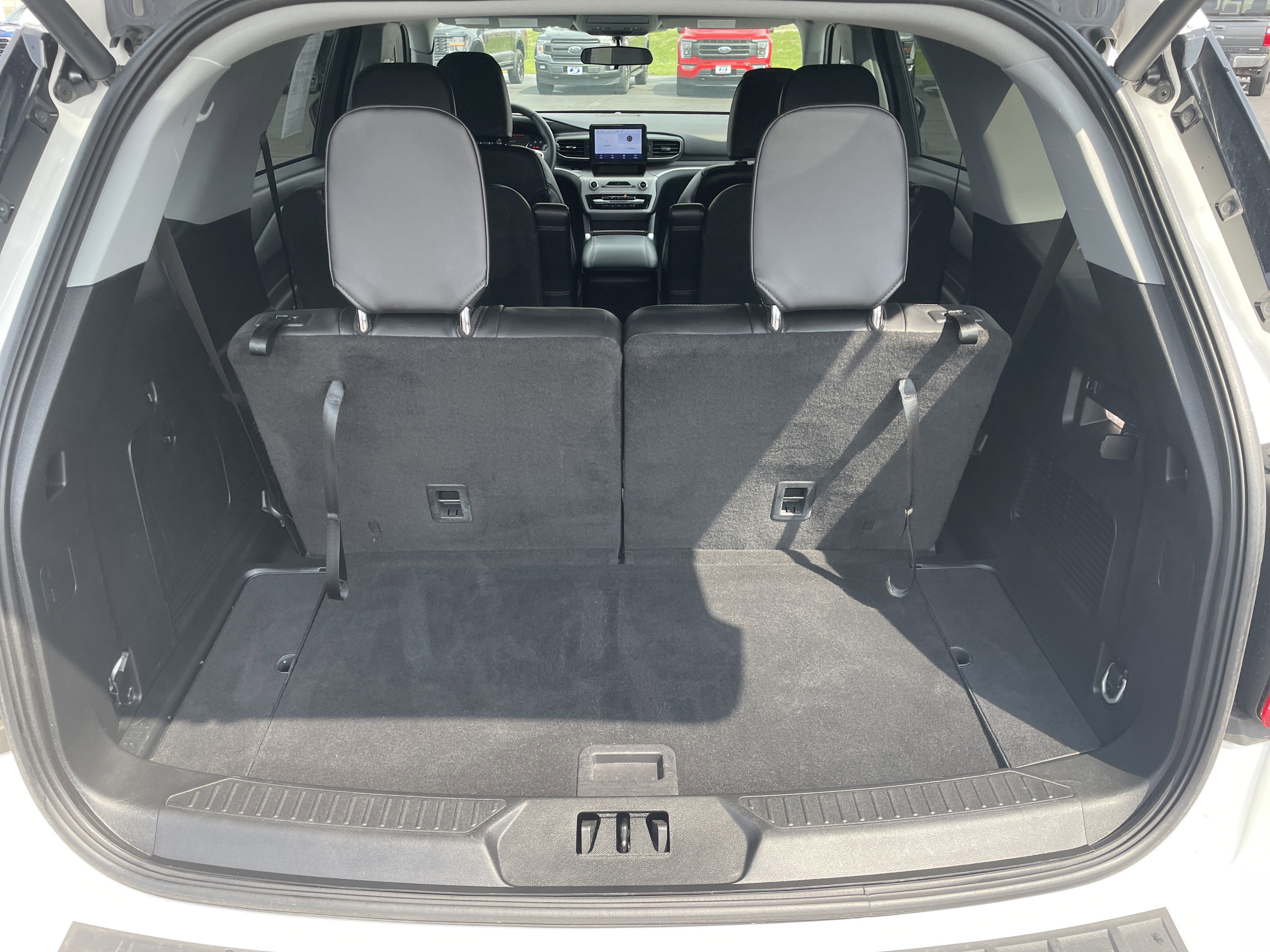 Used 2023 Ford Explorer XLT w/ Equipment Group 202A image 29