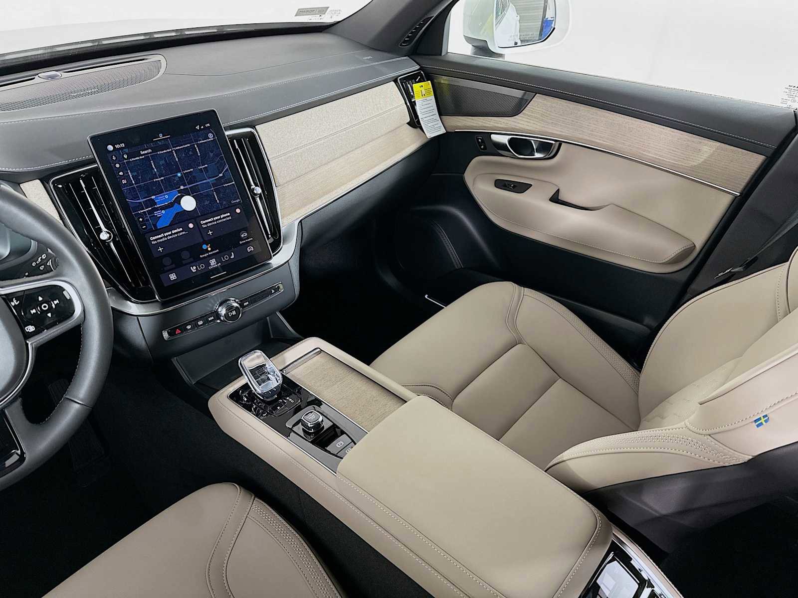 New 2026 Volvo XC90 B5 Plus image 22