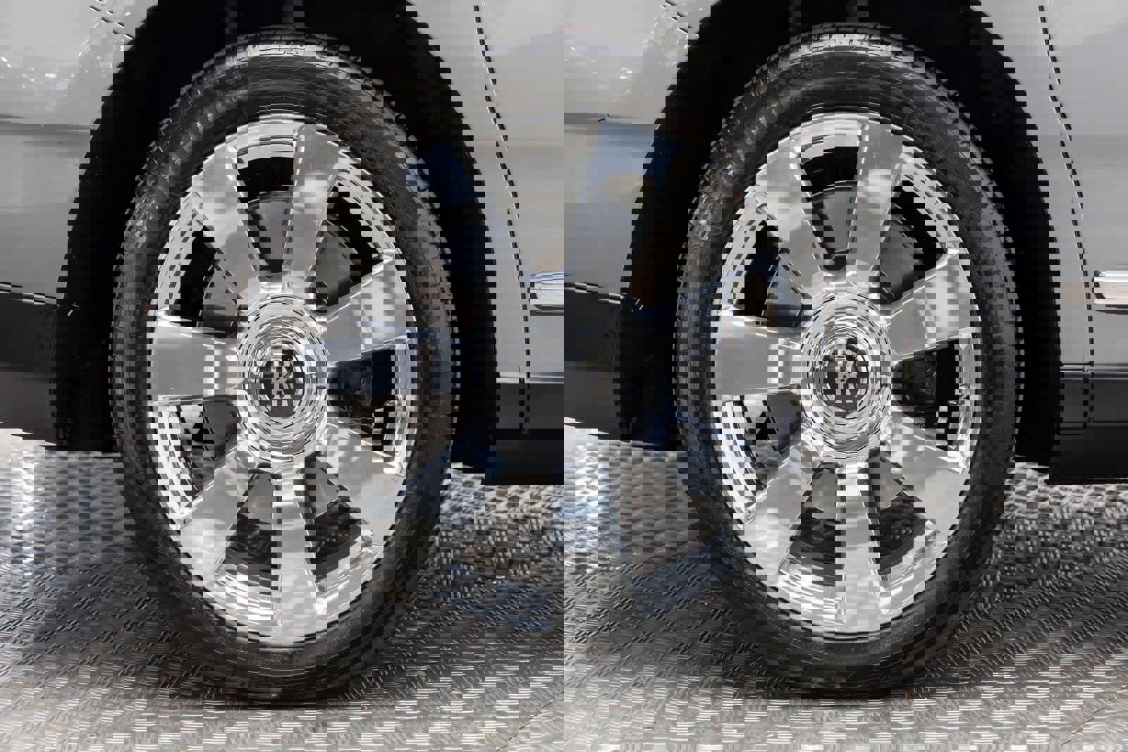 Certified 2022 Rolls-Royce Cullinan image 46