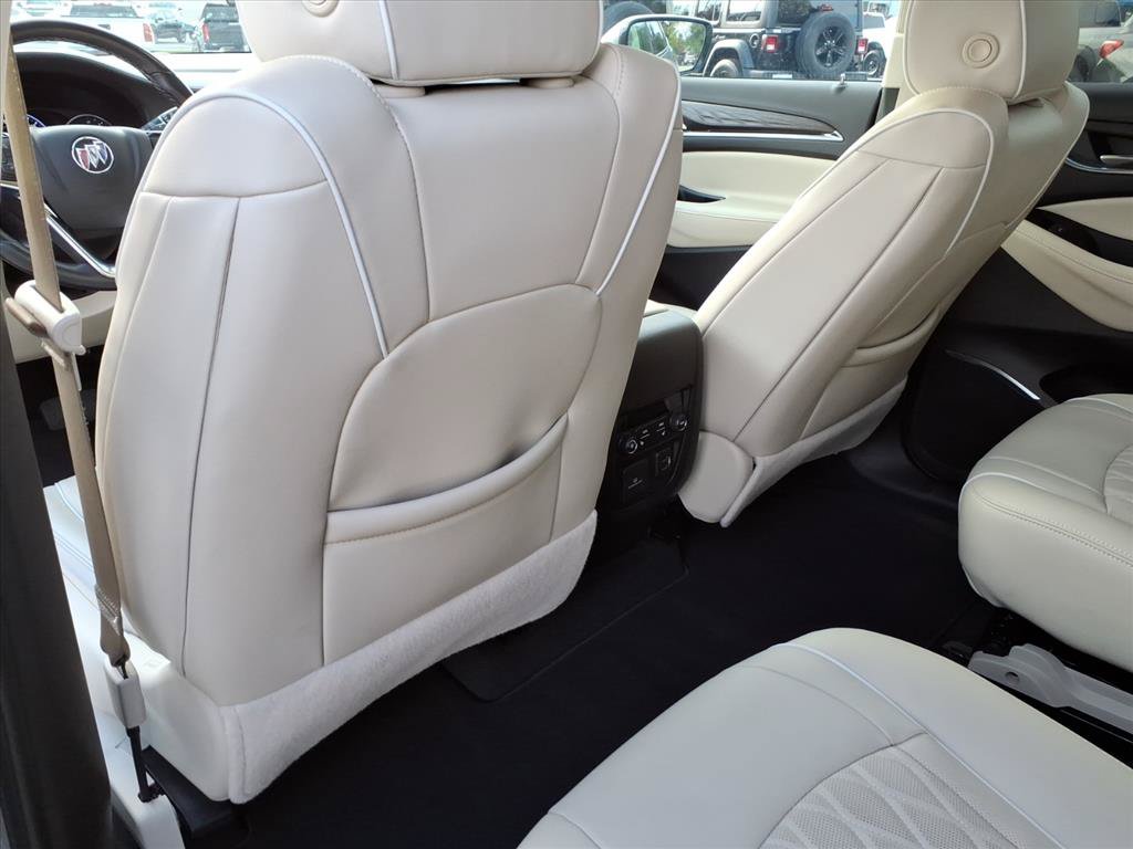 Used 2024 Buick Enclave Avenir w/ Avenir Technology Package AWD/4WD image 16
