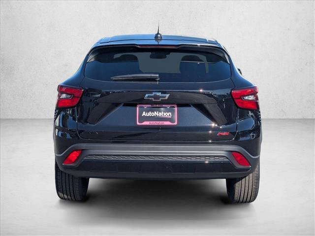 New 2026 Chevrolet Trax RS w/ Sunroof Package FWD image 8