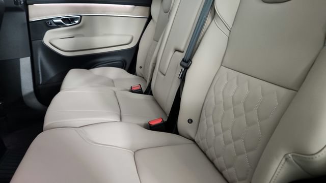 New 2026 Volvo XC90 T8 Plus w/ Protection Package Premier AWD/4WD image 68