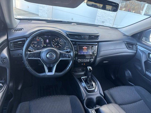 Used 2018 Nissan Rogue SV image 19