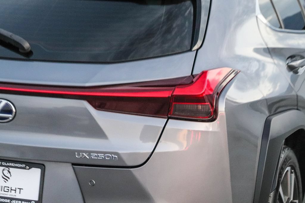 Used 2020 Lexus UX 250h w/ Premium Package AWD/4WD image 10