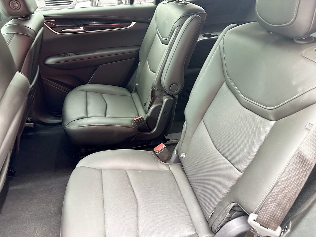 Used 2021 Cadillac XT6 Premium Luxury image 25