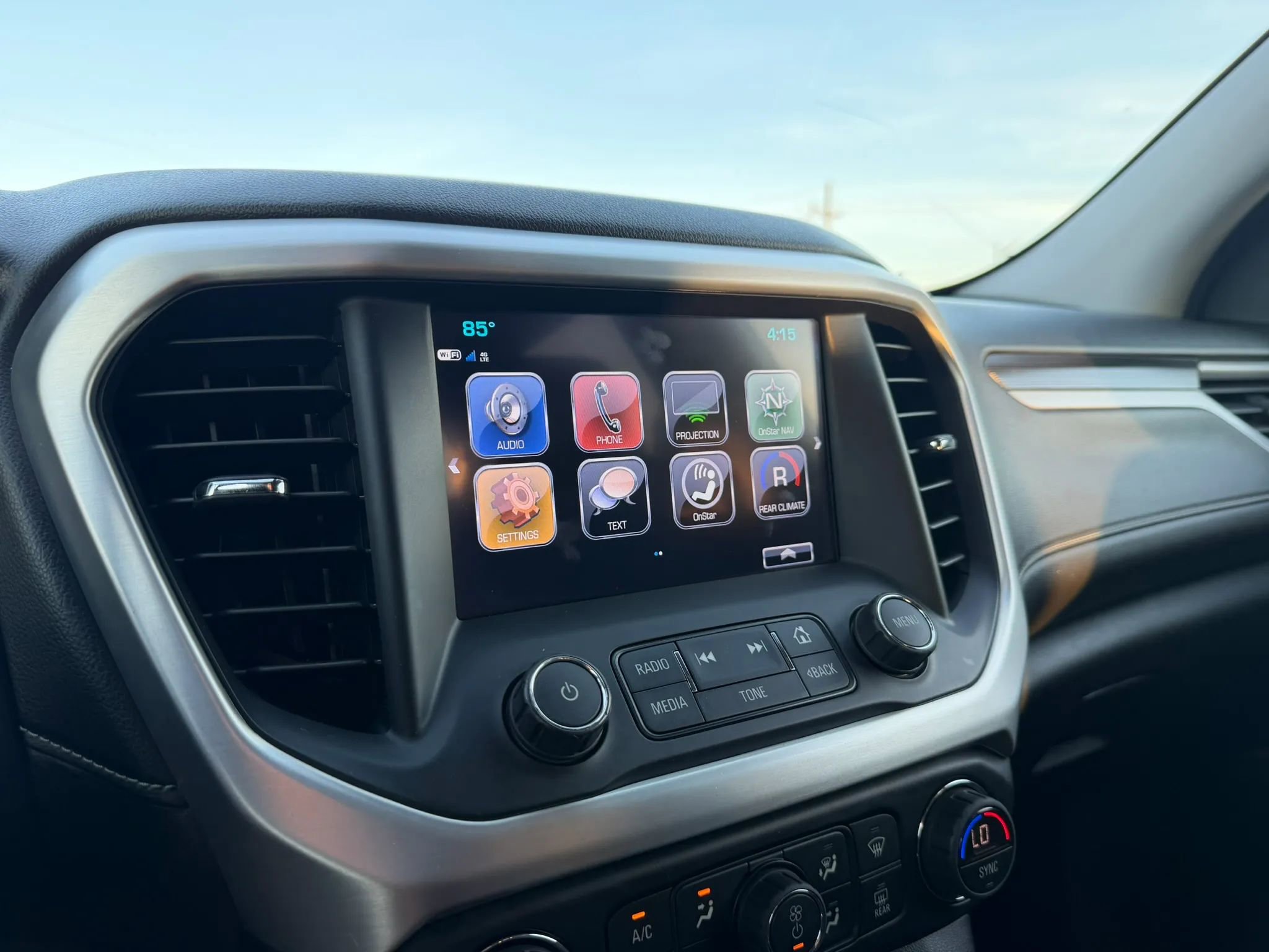 Used 2019 GMC Acadia SLT image 11