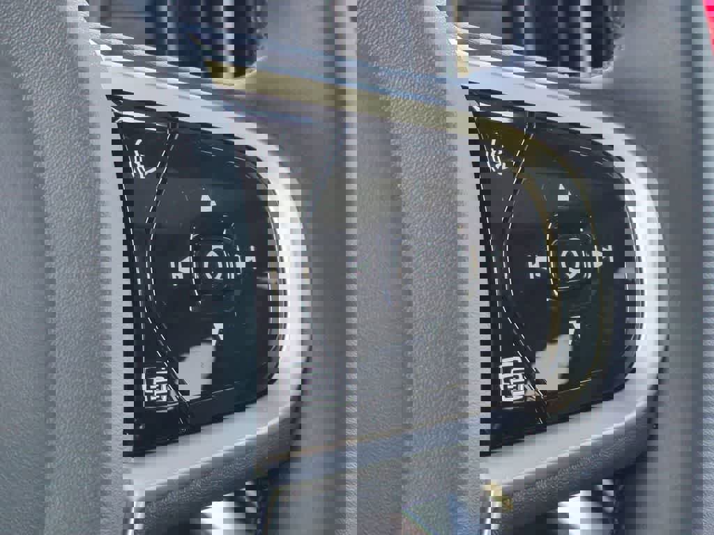 Used 2026 Volvo XC90 B6 Plus w/ Protection Package Premier image 24