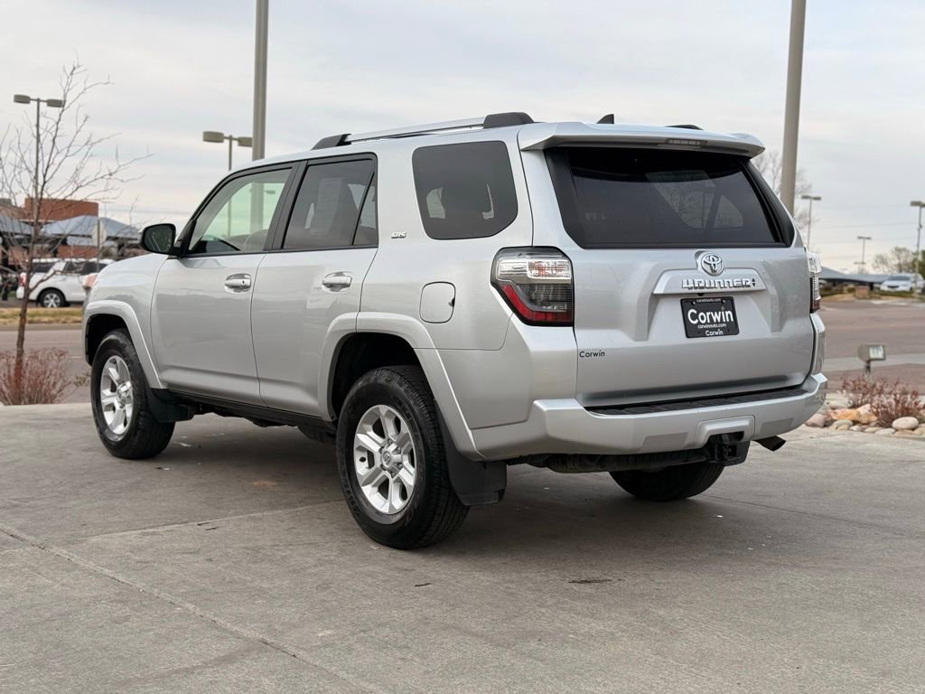 Used 2024 Toyota 4Runner SR5 AWD/4WD image 5