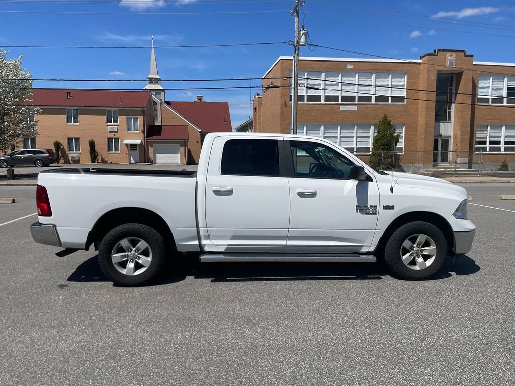 Used 2019 RAM 1500 Classic SLT AWD/4WD image 4