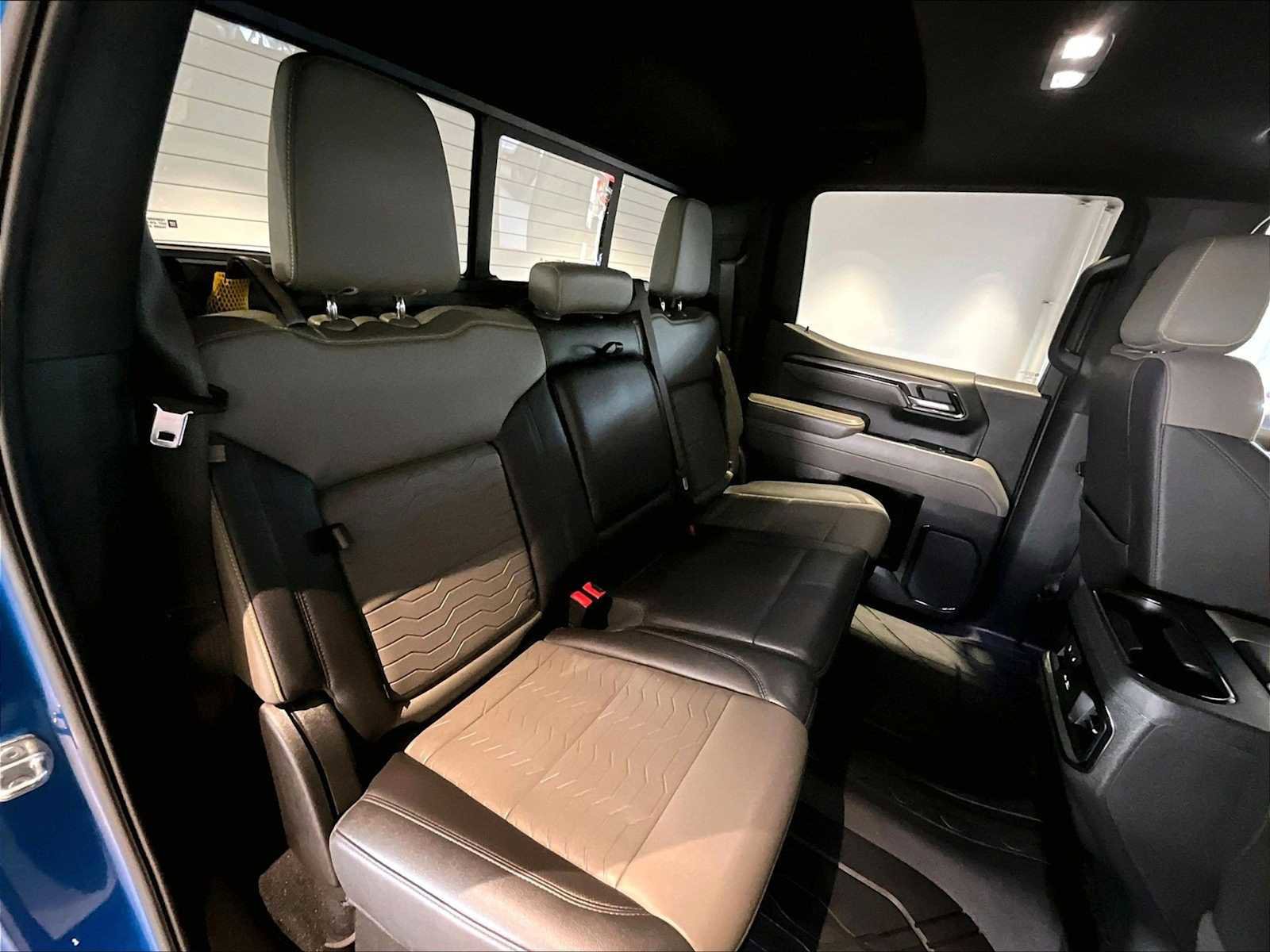 Used 2022 Chevrolet Silverado 1500 ZR2 w/ Technology Package image 31