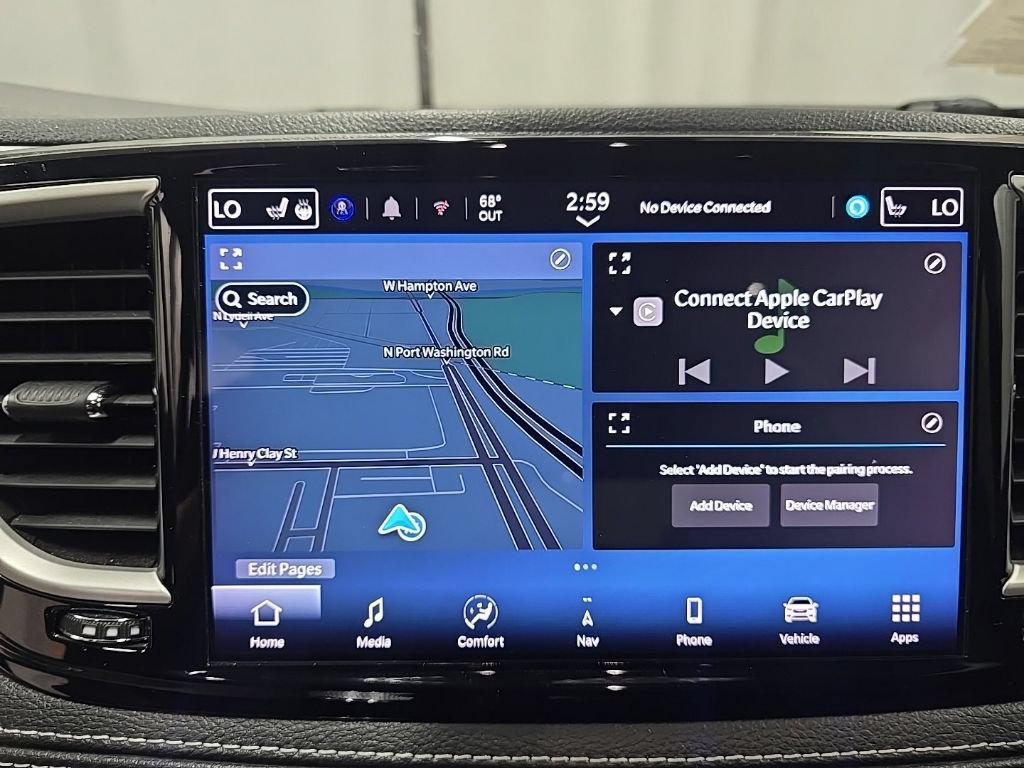 Used 2024 Chrysler Pacifica Limited FWD image 36
