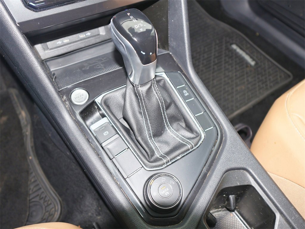 Certified 2022 Volkswagen Tiguan SE image 23