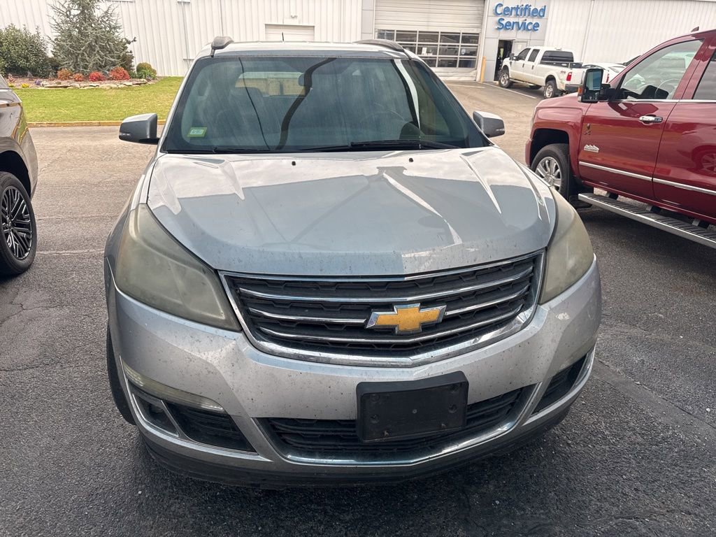 Used 2014 Chevrolet Traverse LT image 2