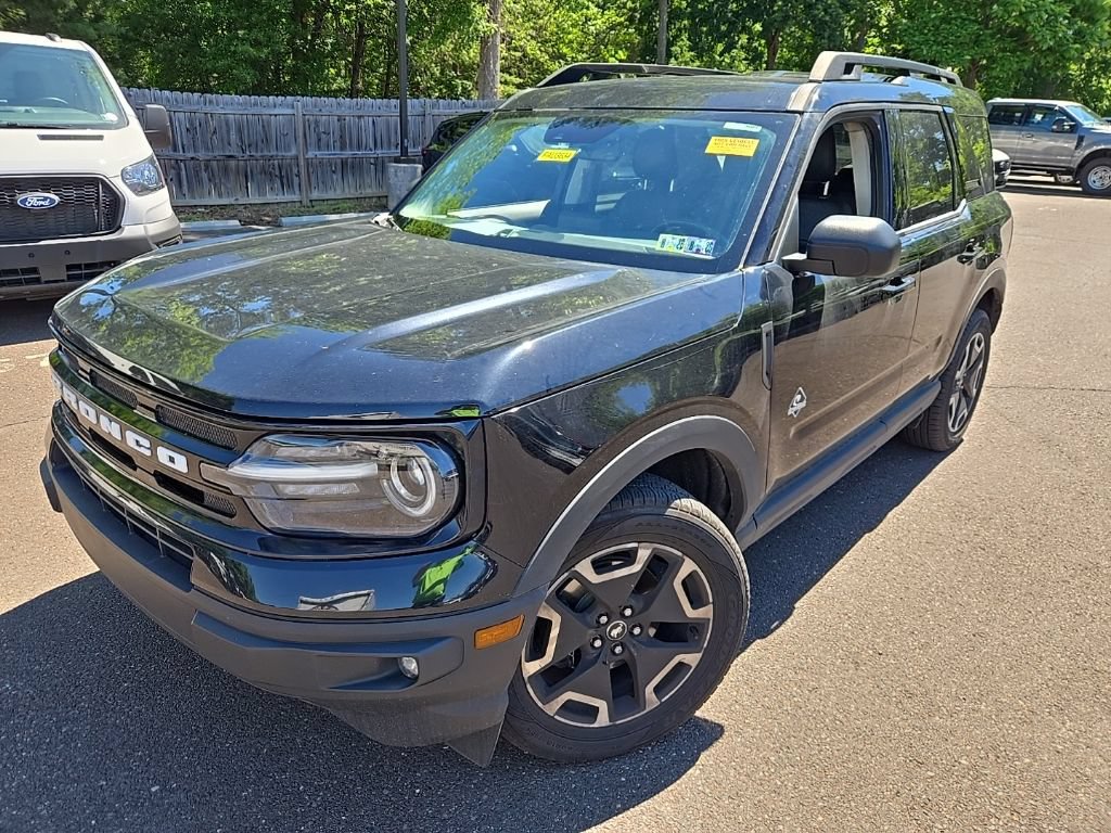 Used 2022 Ford Bronco Sport Outer Banks w/ Tech Package AWD/4WD image 3