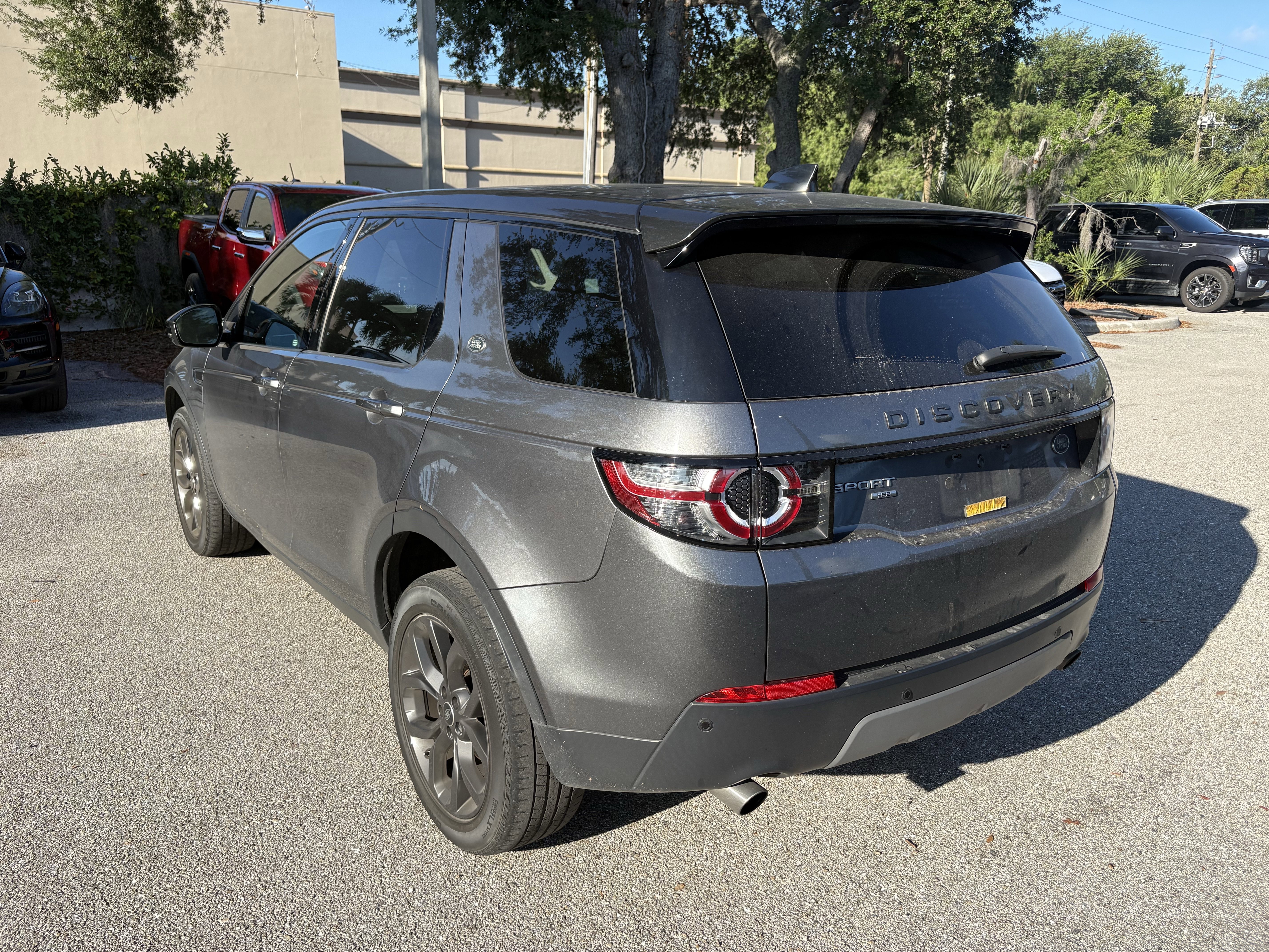 Used 2019 Land Rover Discovery Sport HSE AWD/4WD image 5