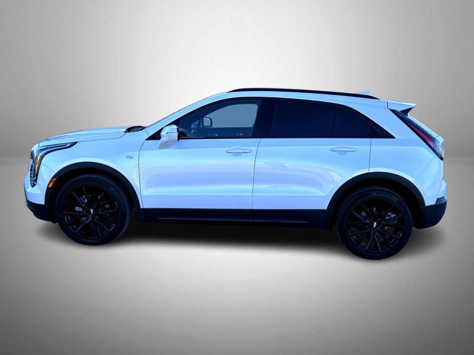 Used 2023 Cadillac XT4 Sport w/ Cold Weather Package image 8